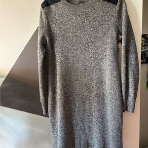 GAP Gray Crew Neck Sweater with Black Accents
